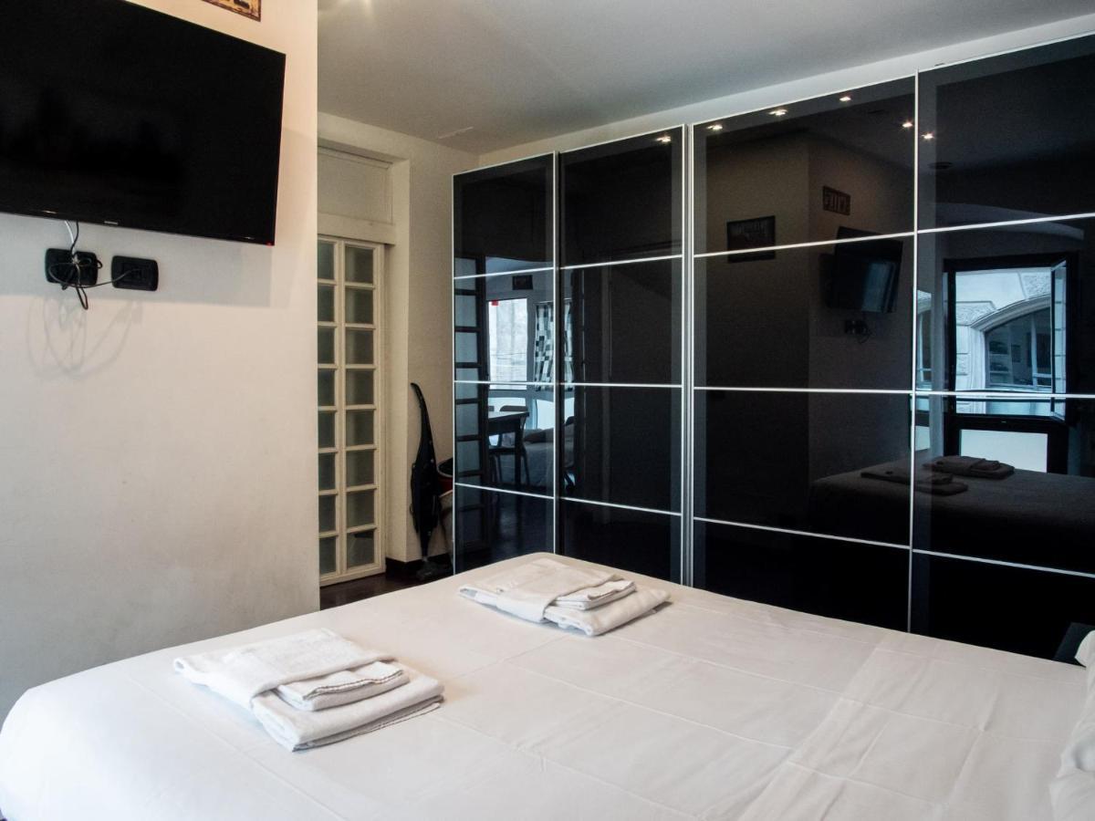 The Best Rent - Modern Duomo Apartment 밀라노 외부 사진