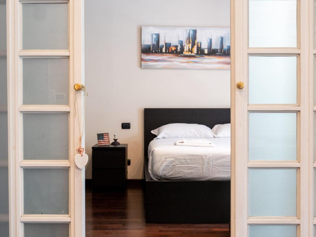 The Best Rent - Modern Duomo Apartment 밀라노 외부 사진