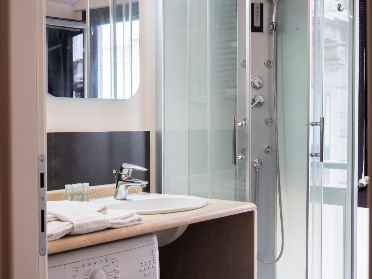 The Best Rent - Modern Duomo Apartment 밀라노 외부 사진